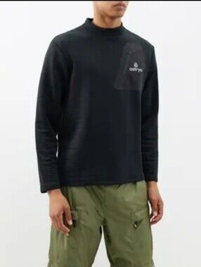 Ostrya Tessellate Fleece Sweater Black